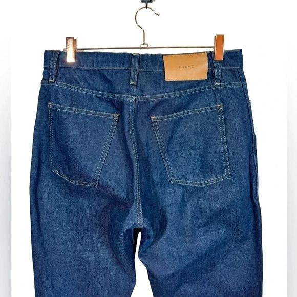 Frame Denim Le Italien True Straight in Rinse Rigid Denim - Picture 9 of 16